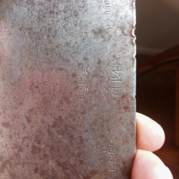 Vintage hatchet very old look at what it says - Picture 4 of 5